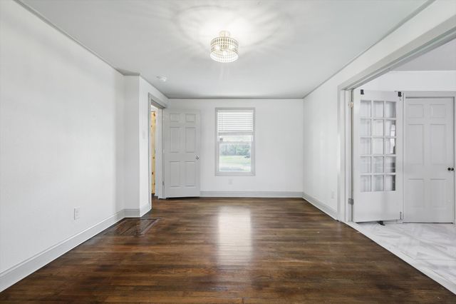 932 N Woods Street, Sherman, TX 75092