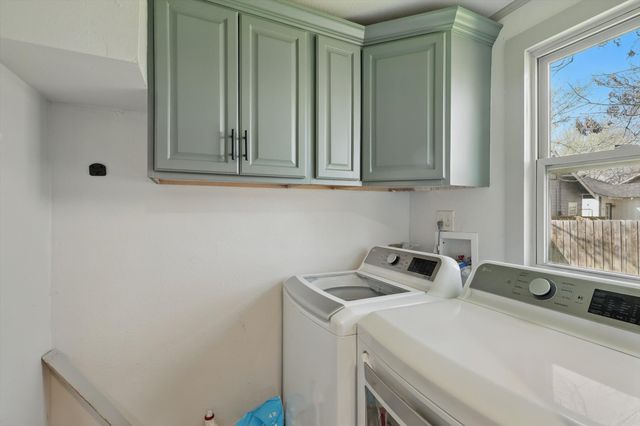 932 N Woods Street, Sherman, TX 75092