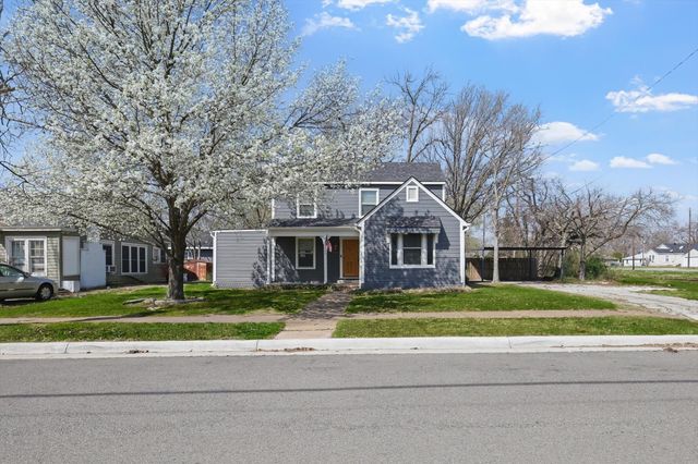 932 N Woods Street, Sherman, TX 75092