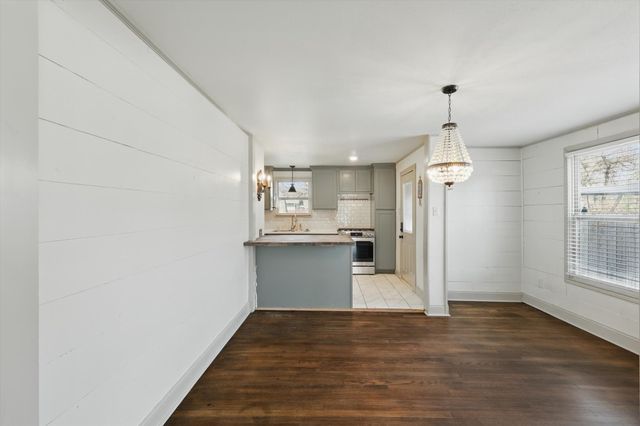 932 N Woods Street, Sherman, TX 75092