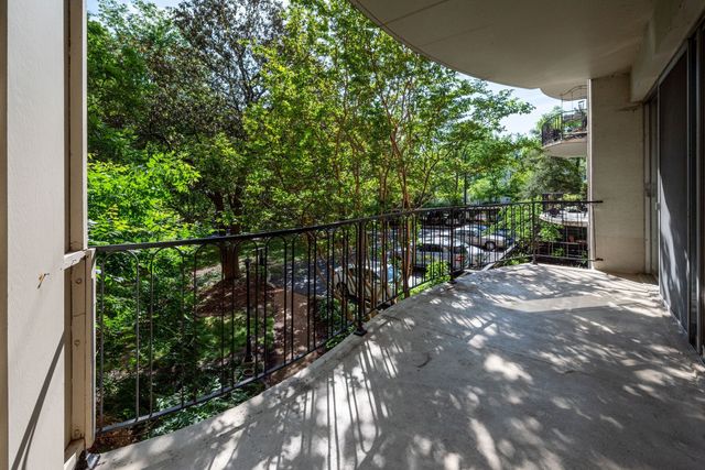 4215 Harding Pike Apt 211, Nashville, TN 37205