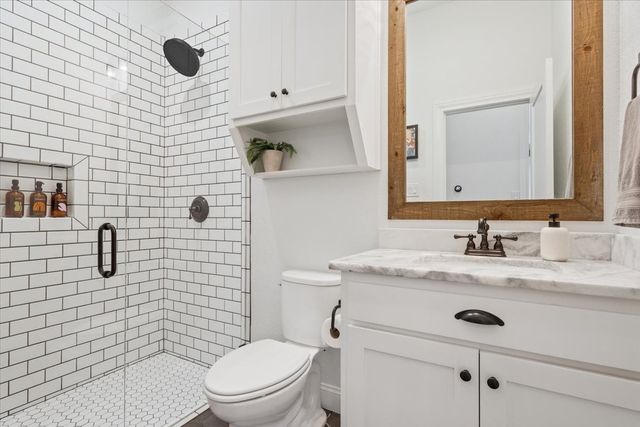 16024 Sorrento Drive, Woodway, TX 76712