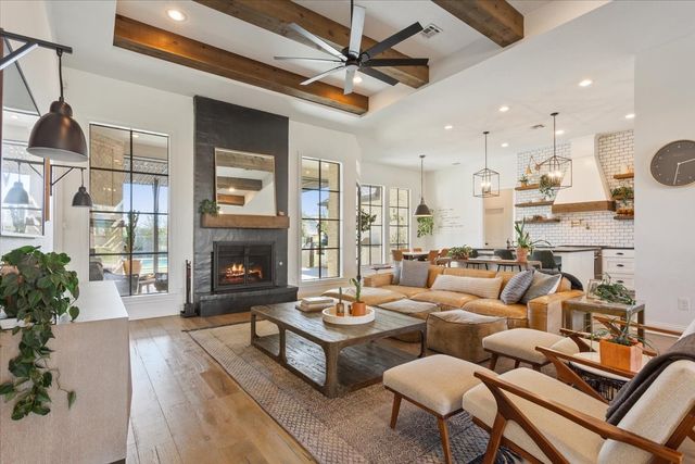 16024 Sorrento Drive, Woodway, TX 76712