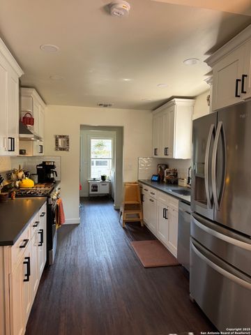 535 Devine, San Antonio, TX 78210