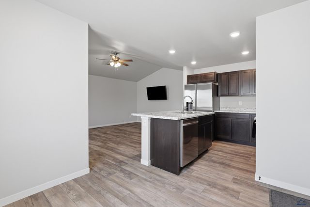 2140 NOAH ST, Rapid City, SD 57701