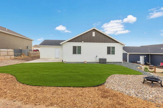 2140 NOAH ST, Rapid City, SD 57701