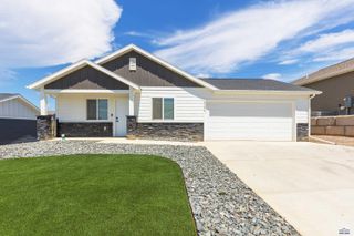 2140 NOAH ST, Rapid City, SD 57701