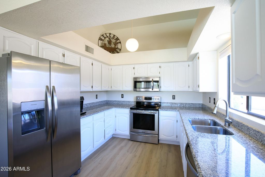 12050 N LAMONT Drive, Fountain Hills, AZ 85268 — photo 3