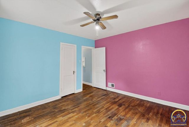 1101 SW Wayne AVE, Topeka, KS 66604