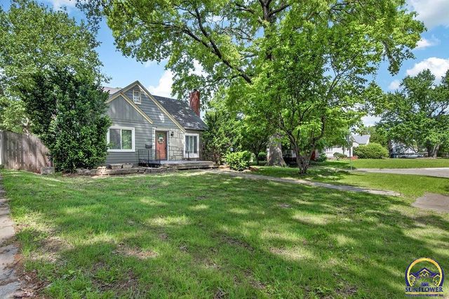 1101 SW Wayne AVE, Topeka, KS 66604