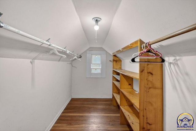 1101 SW Wayne AVE, Topeka, KS 66604