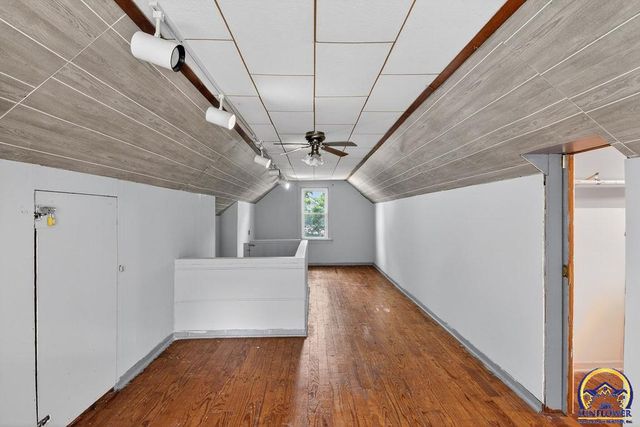 1101 SW Wayne AVE, Topeka, KS 66604