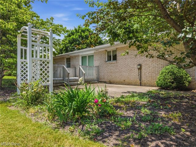 4800 Suzette Avenue NW, Massillon, OH 44647