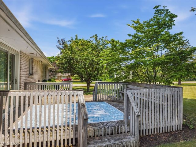 4800 Suzette Avenue NW, Massillon, OH 44647