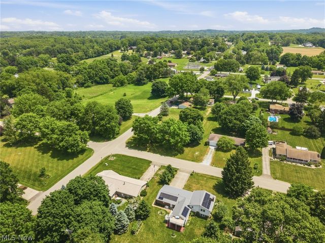 4800 Suzette Avenue NW, Massillon, OH 44647