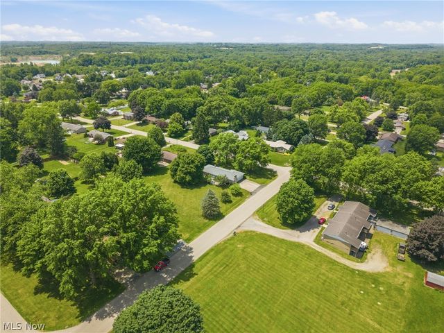 4800 Suzette Avenue NW, Massillon, OH 44647