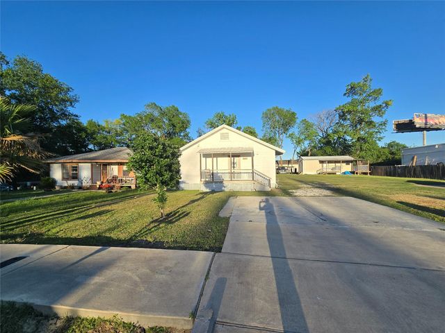 19736 Dunbar Avenue, Humble, TX 77338
