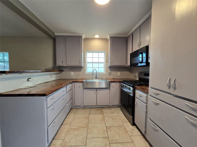 19736 Dunbar Avenue, Humble, TX 77338