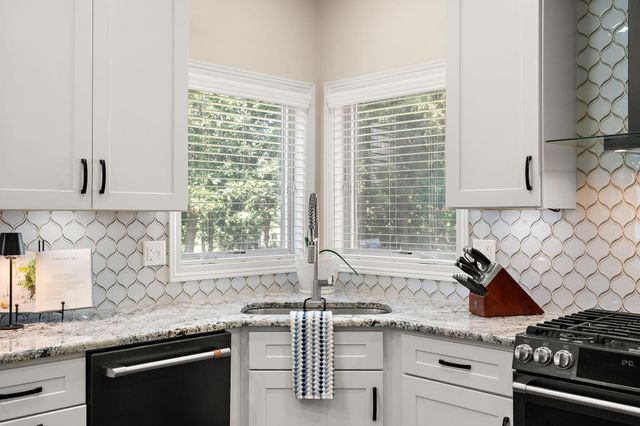116 N Ashton Lane, Valparaiso, IN 46385