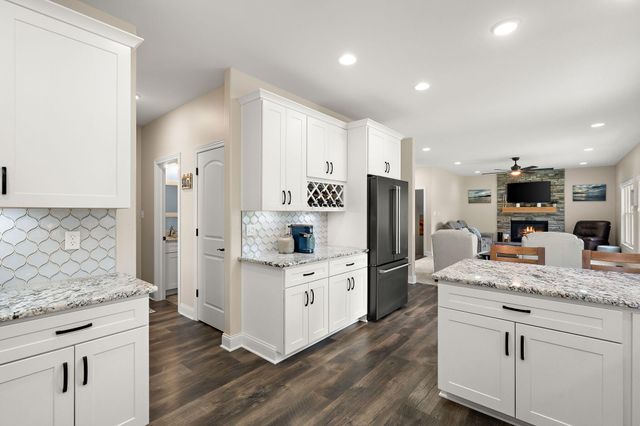 116 N Ashton Lane, Valparaiso, IN 46385