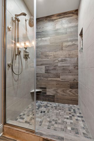 116 N Ashton Lane, Valparaiso, IN 46385