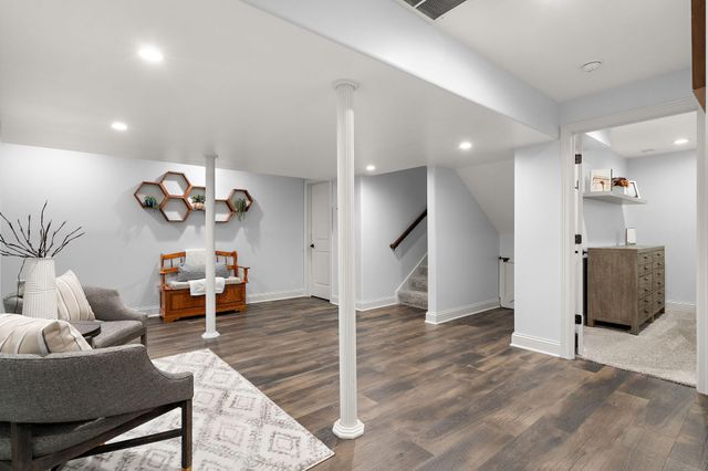 116 N Ashton Lane, Valparaiso, IN 46385