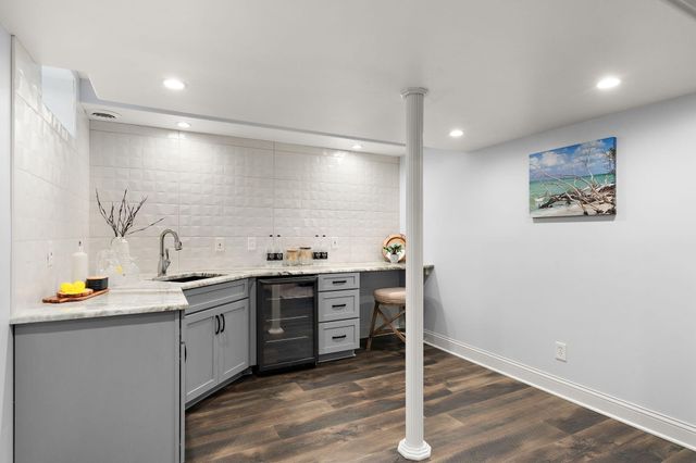 116 N Ashton Lane, Valparaiso, IN 46385