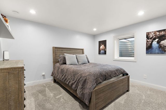 116 N Ashton Lane, Valparaiso, IN 46385
