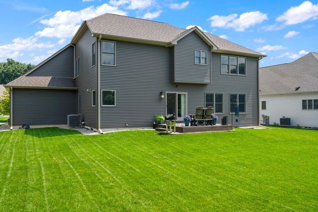 116 N Ashton Lane, Valparaiso, IN 46385