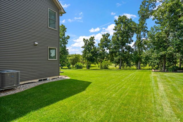 116 N Ashton Lane, Valparaiso, IN 46385