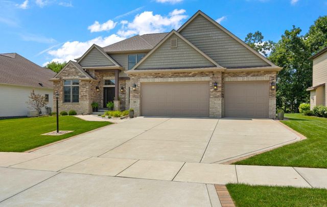 116 N Ashton Lane, Valparaiso, IN 46385