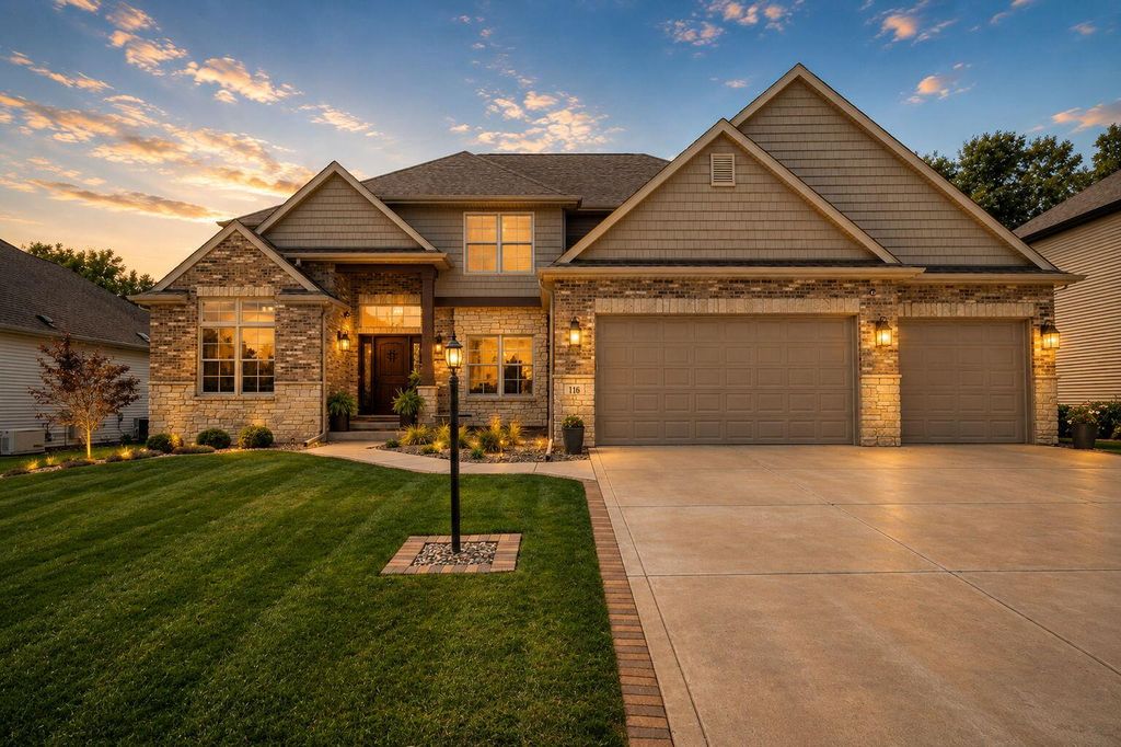116 N Ashton Lane, Valparaiso, IN 46385