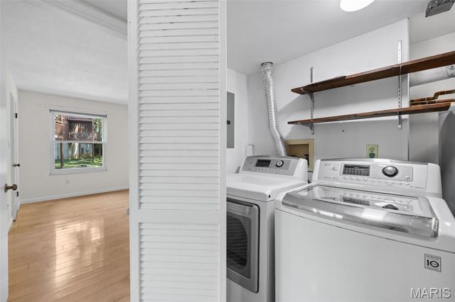 1968 Meadowtree Lane 5, Kirkwood, MO 63122