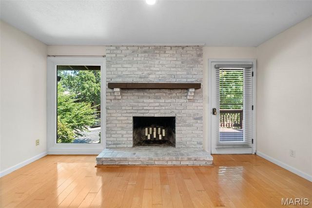 1968 Meadowtree Lane 5, Kirkwood, MO 63122