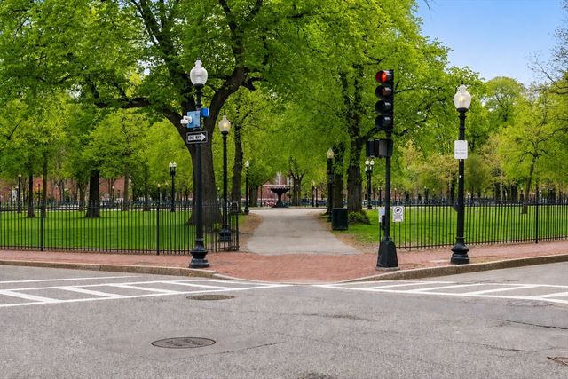 439 Shawmut Ave 4, Boston, MA 02118