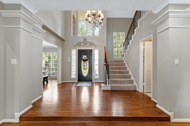 11 Golden Place, The Woodlands, TX 77381