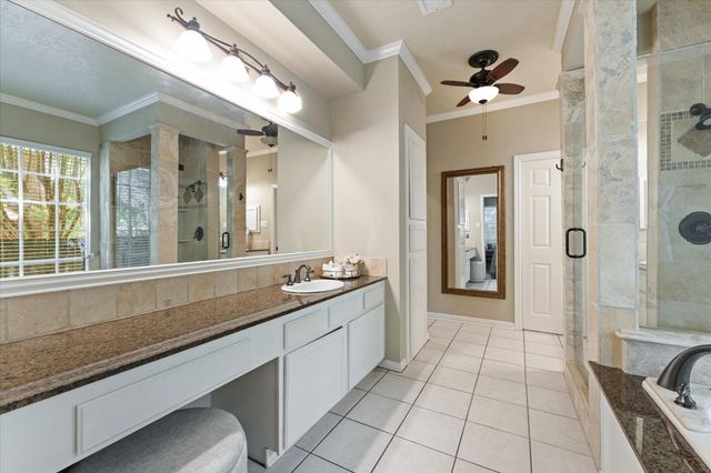 11 Golden Place, The Woodlands, TX 77381