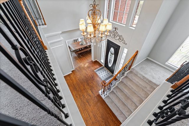 11 Golden Place, The Woodlands, TX 77381