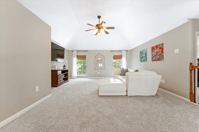 11 Golden Place, The Woodlands, TX 77381