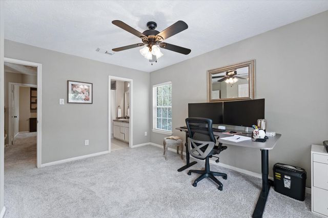 11 Golden Place, The Woodlands, TX 77381