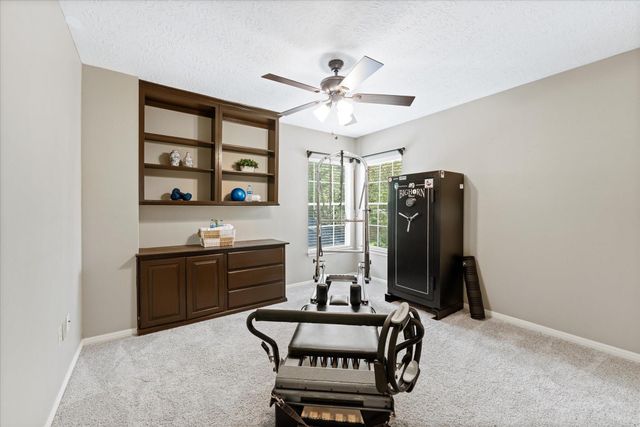 11 Golden Place, The Woodlands, TX 77381