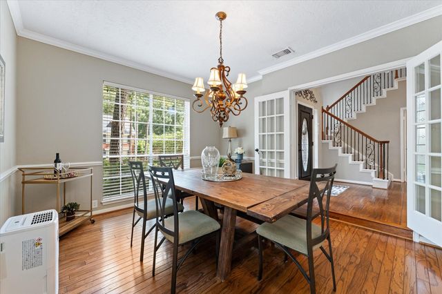 11 Golden Place, The Woodlands, TX 77381