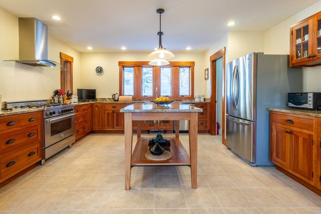 42 Cedar Drive, Ludlow, VT 05149