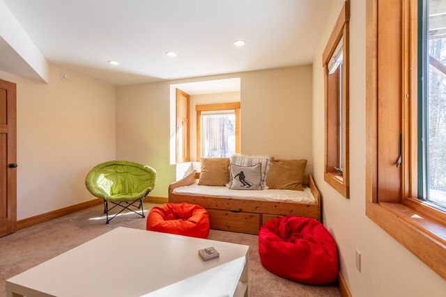 42 Cedar Drive, Ludlow, VT 05149