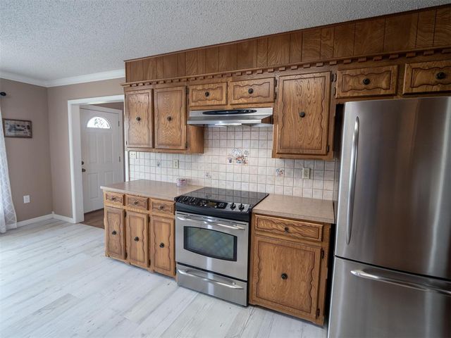 43026 Hazel Dell Road, Meeker, OK 74855