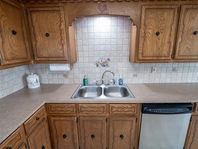 43026 Hazel Dell Road, Meeker, OK 74855