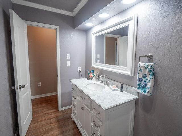 43026 Hazel Dell Road, Meeker, OK 74855