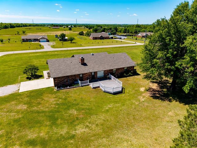 43026 Hazel Dell Road, Meeker, OK 74855
