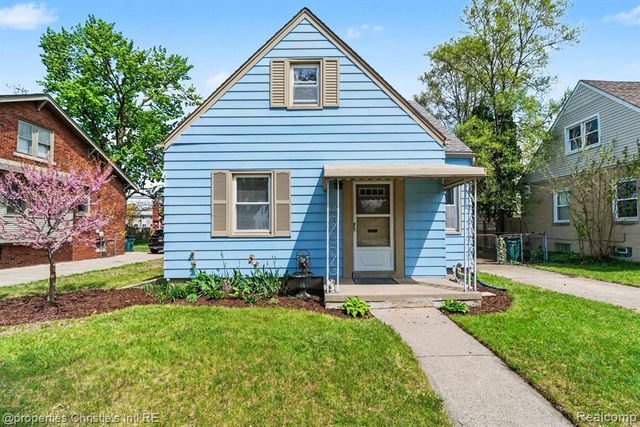 1316 W Troy Street, Ferndale, MI 48220