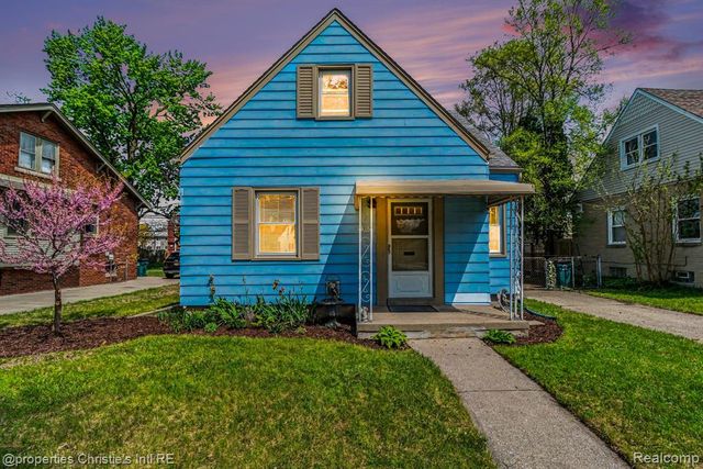 1316 W Troy Street, Ferndale, MI 48220